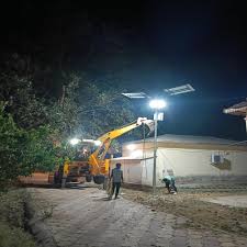 गावात हायमास्ट दिवे बसवणे (High-Mast Lights)